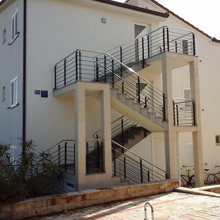 Apartments 4 Dolphins Rogoznica  Luaran gambar