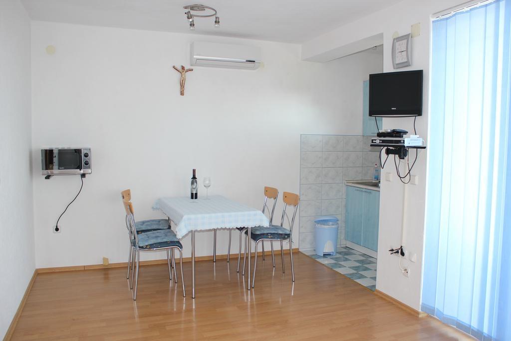 Apartments 4 Dolphins Rogoznica  Luaran gambar